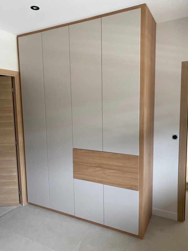 Grand placard sur mesure assorti