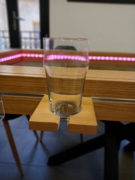 support verre et gobelet