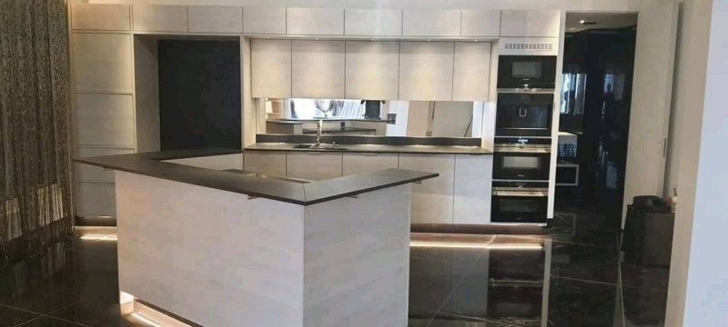 Ilot central avec plaques de cuisson