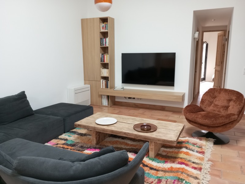 meuble TV sur mesure à Gordes