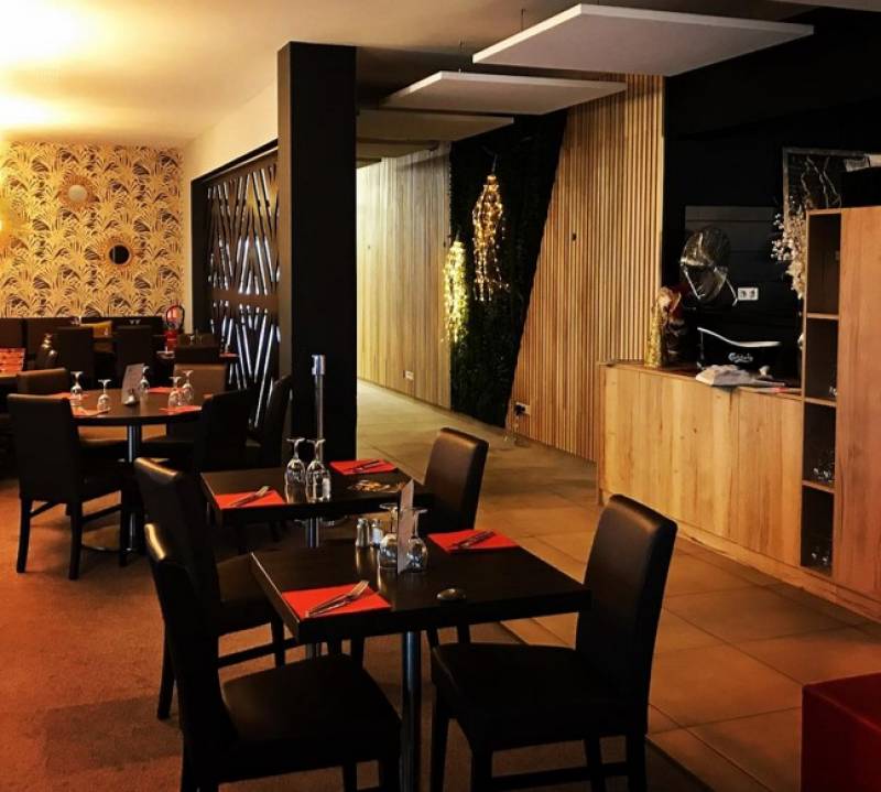 Entrée, salle et meuble de rangement