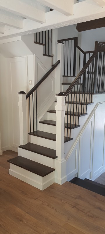 Marches en chene massif