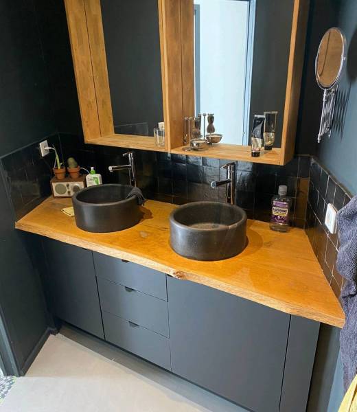 Meuble salle de bain sur mesure.