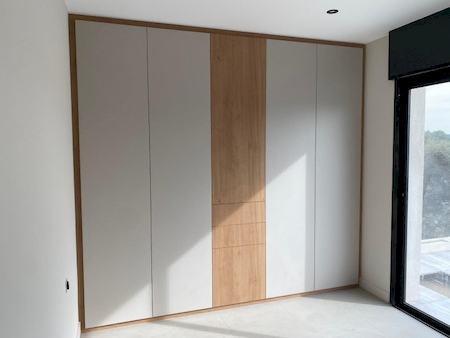 Notre zone d'activité pour ce service Atelier de fabrication de menuiseries pour professionnels près de Lambesc